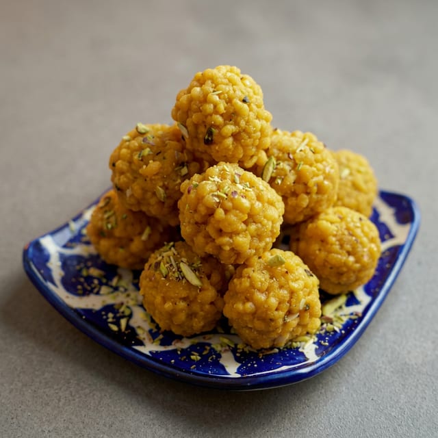 Boondi Ladoo Box 1 LB * Chick Pea Flour *.