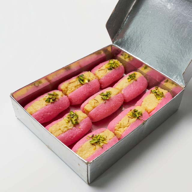 Pink Malai Sandwhich (6 PC).