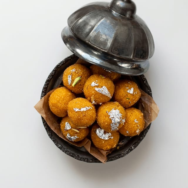 Ladoo (2 PCS).
