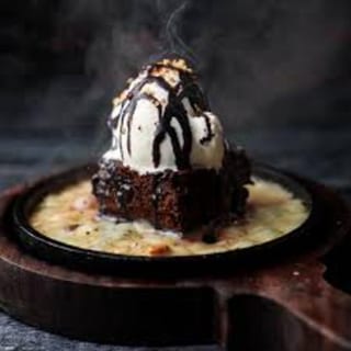 Blazing Brownie ( Brownie and Ice Cream )