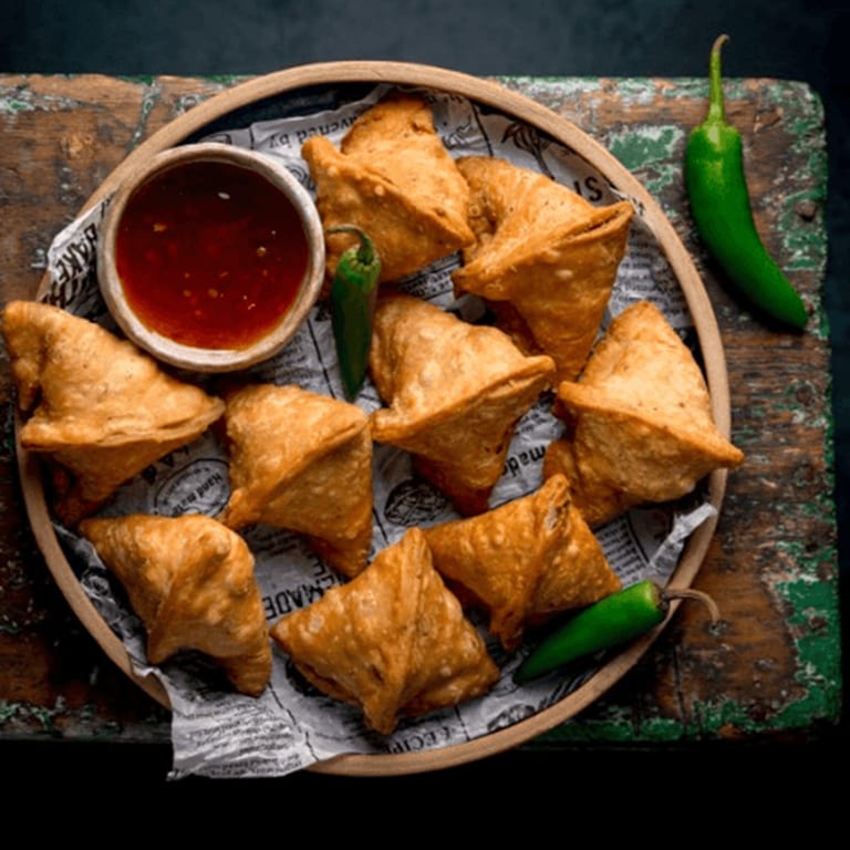Samosa: A Flavorful Indian Appetizer