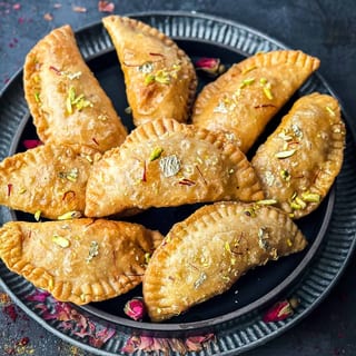 Gujjia ( 6 PCS )  * Made w/ Ghee 