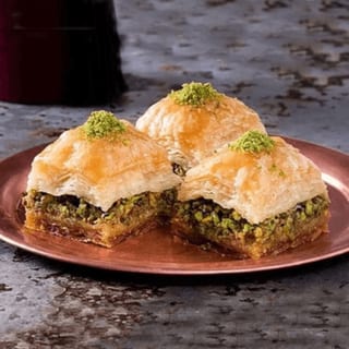 Baklava Box ( 5-6 PCS ) 